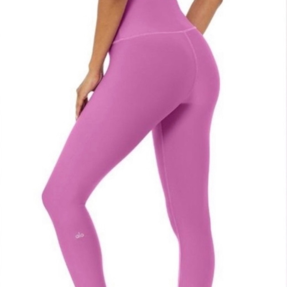 ALO Yoga Vibrant Pink Leggings